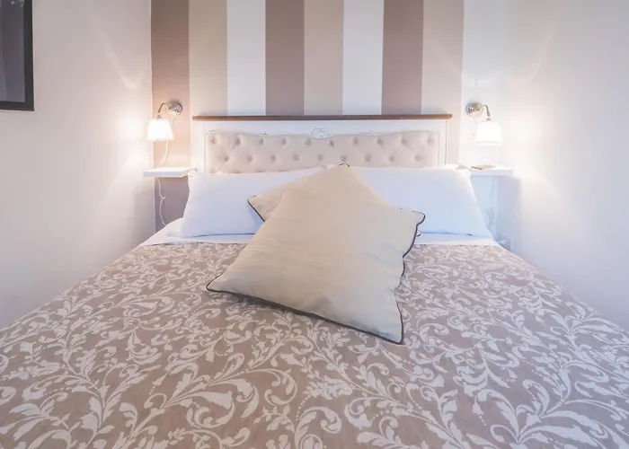 Pellegrino 75 Double Bedroom Daire