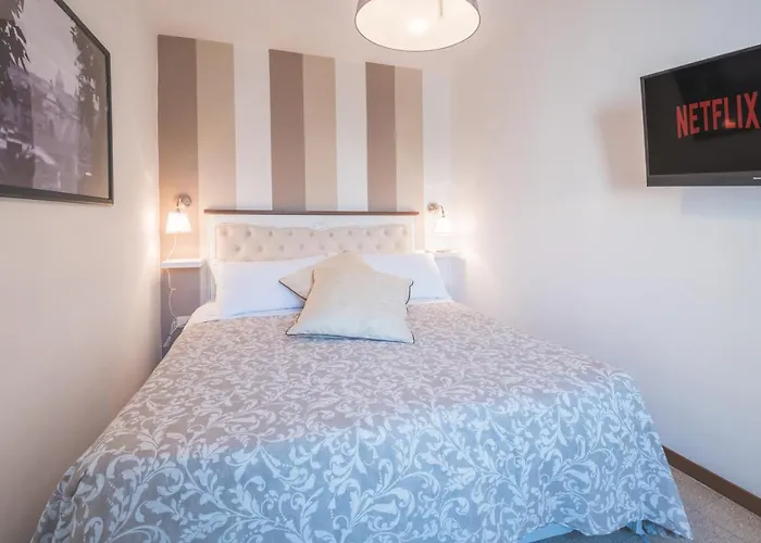 Pellegrino 75 Double Bedroom Daire *